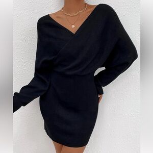 Black Women's Batwing Sleeves Sweater Dress Size Medium